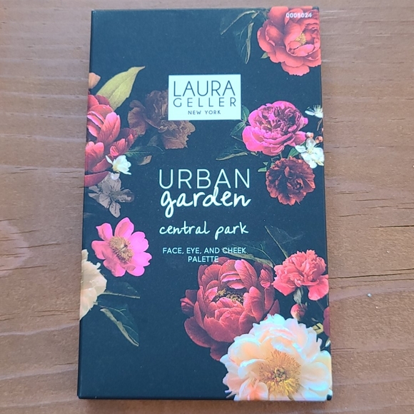 Laura Geller Other - Laura Gellar Urban Garden Central Park Palette